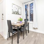 Modern 1Br King Bed Near Rideau River & Dt