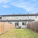 Luxurious Tastefully Furnished 3 Bedroom Home In Ottawa