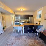 Sandy Hill Downtown Guesthouse