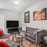 Beautifully Furnished 3-Bedroom Home