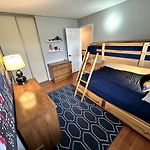 Large 4Bd Home In Orleans With Pool