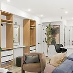 New Modern 1Br Basement Near Downtown Free Parking