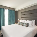 Sandman Signature Ottawa Airport Hotel