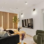 Parlour Hotel