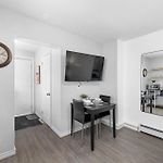 Modern Studio By Byward Market & Rideau Centre