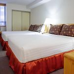 Cartier Place Suite Hotel