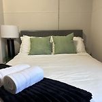 Charming Loft In Sandy Hill Near U Ottawa