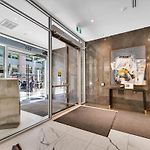 Executive Condo With Parking Dt Ottawa