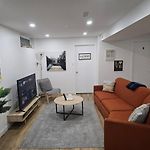 Elegant Basement Suite In Barrhaven, Ottawa