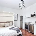 Parking Included- Studio In The Heart Of Ottawa