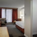 Cartier Place Suite Hotel