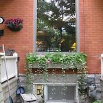Avalon Bed And Breakfast