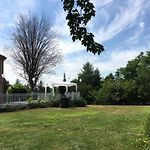 Country View Manor