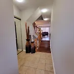 Cozy 3 Bedroom Town House 20 Min From Down Town And Airport