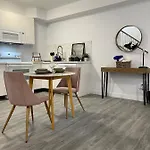 Cozy Modern Studio With Free Parking Onsite
