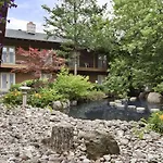 Travelodge By Wyndham Ottawa West