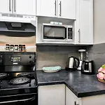Modern And Cozy - 1Br Unit With Netflix - Near Dt