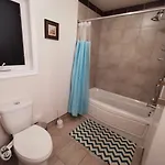 Beautiful 3 Bedroom House Apartment