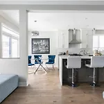 Exquisite Ensuite