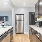 Modern 1Br Condo - Steps To Little Italy