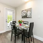 Modern 2Br - King Bed - Near Byward Market