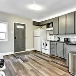 Modern 2Br Condo Unit - Vanier - Dt Ottawa
