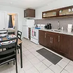 Pet Friendly Downtown 1Br Duplex