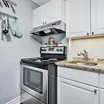Upscale 2Br Home - Little Italy - Rooftop Terrace