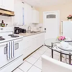 Cozy 1Br Apt - Mid-Chinatown