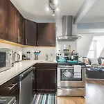 1Br Pet-Friendly Suite In Little Italy With Patio