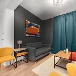 Downtown Ottawa Modern Gem