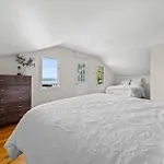 4 Season Private Beach House 30 Min From Ottawa