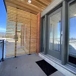 Luxury 3 Bedrooms Semi-Detached In Downtown Ottawa