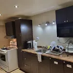 Guest house Lovely Guest Entire Minutes From Airport Ottawa