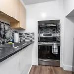 Cozy 1-Bedroom In Central Ottawa