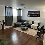 Private Suite In Dwight Crescent, Walkley
