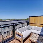 213 Makadewa Private