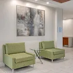 Holiday Inn Express Hotel & Suites Ottawa Airport By Ihg