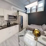 Studio In The Heart Of Downtown