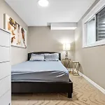 14 Minutes From Downtown, Luxury Home In Nepean