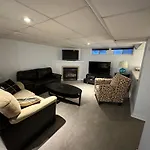 Beautiful 2 Bedroom Renovated Unit