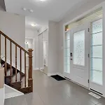 Villa Luxurious And Beautiful, *