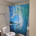 Lovely Guest Entire Minutes From Airport