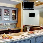 Hilton Garden Inn Ottawa Airport