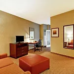 Hilton Garden Inn Ottawa Airport