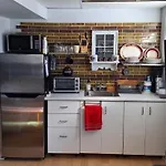 Guest house Nature Retreat In The City *