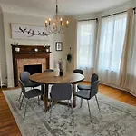 Ottawa Downtown Cozy Guesthouse