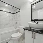 Modern 3br *