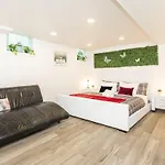 Modern Cozy 4Br Home With Sunny Patio