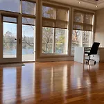 Villa Manotick Ottawa